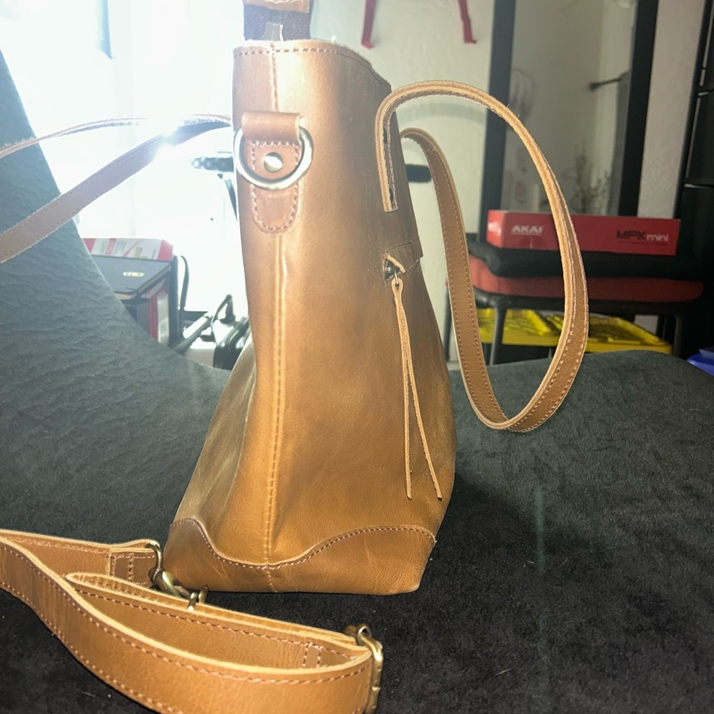 Montana West Camel Leather Tote - Picture 3 of 3